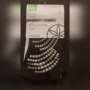 GAIAM Black Toeless Yoga Socks - 2 Pack